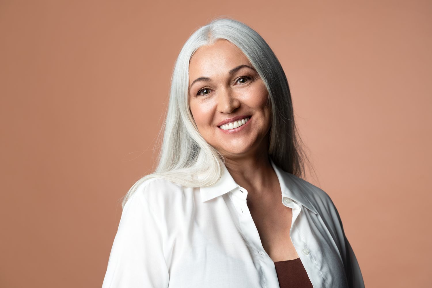 woodland hills laser therapy model smiling